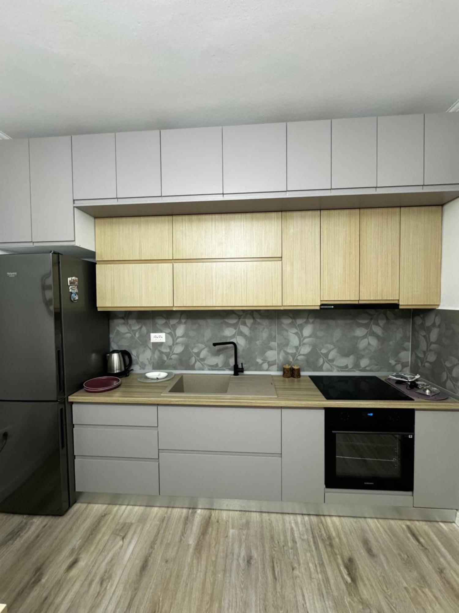 Apartment 1330 *